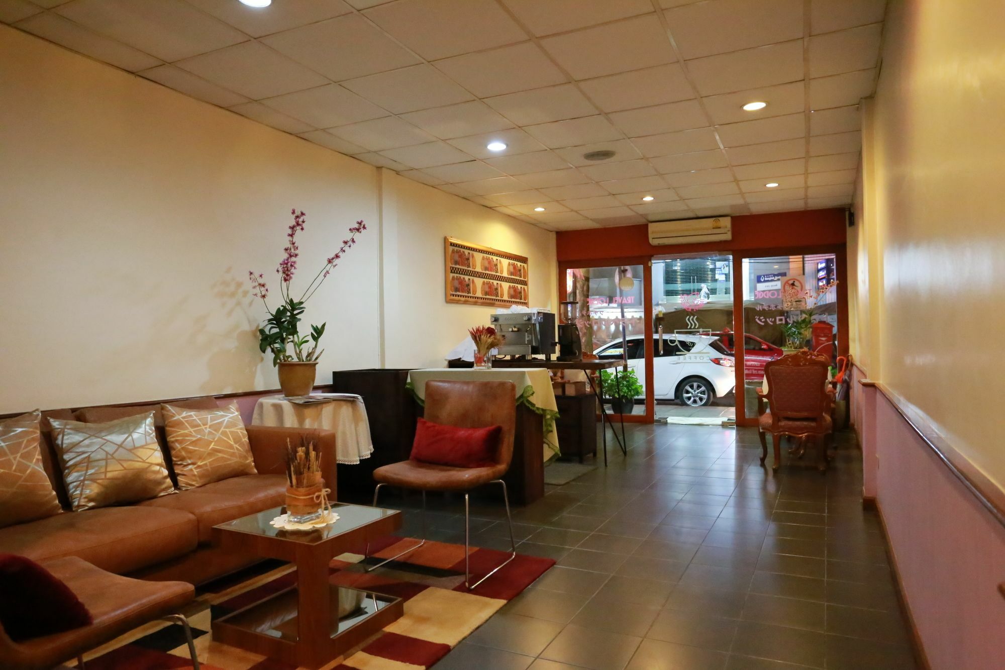 Travel Lodge Surawong (Adults Only) Банкок Екстериор снимка