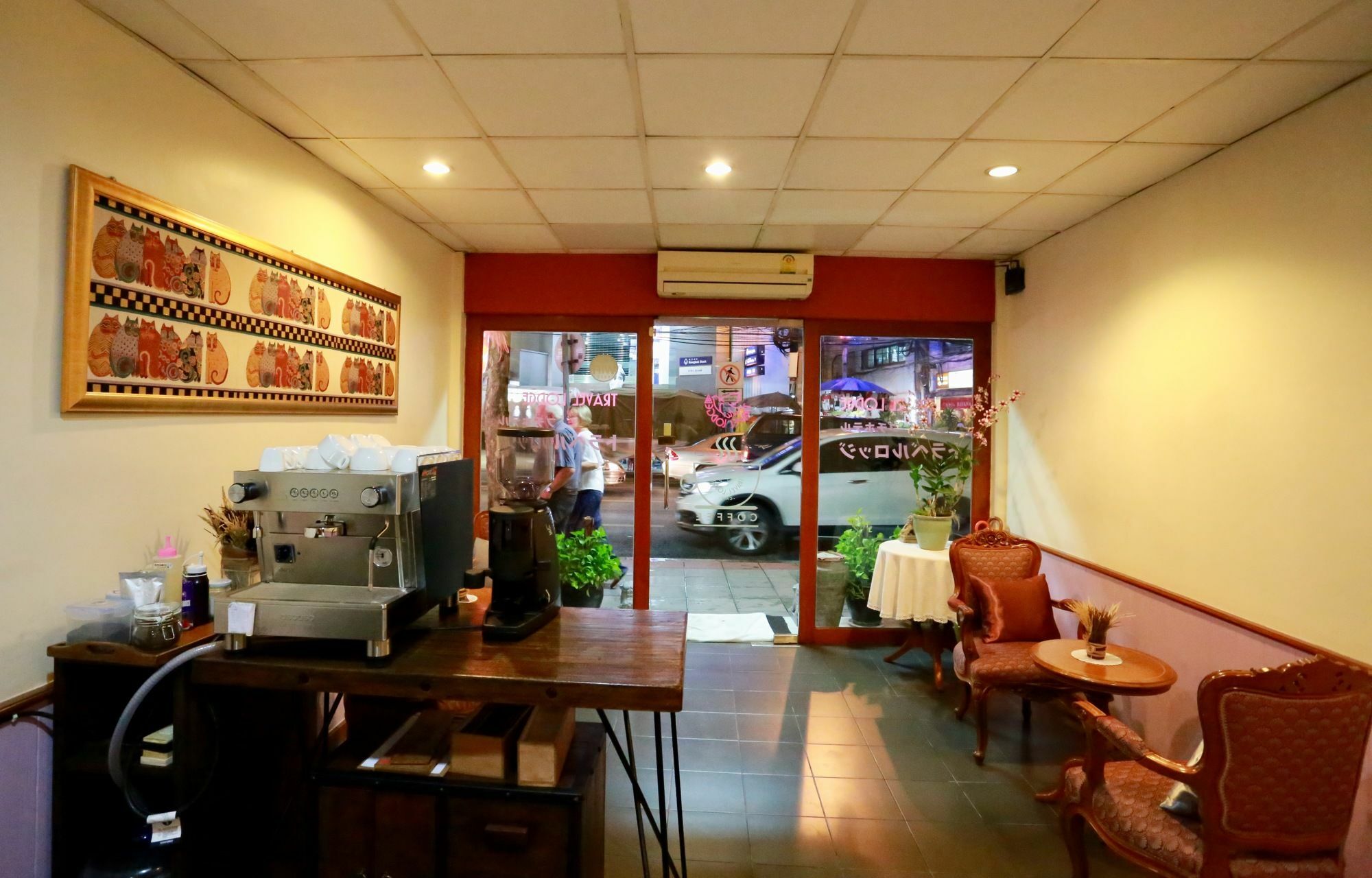 Travel Lodge Surawong (Adults Only) Банкок Екстериор снимка